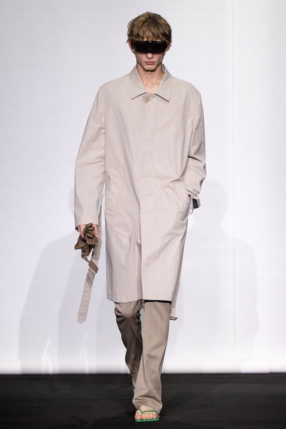 MM6 Maison Margiela hibrida el armario clásico para SS27