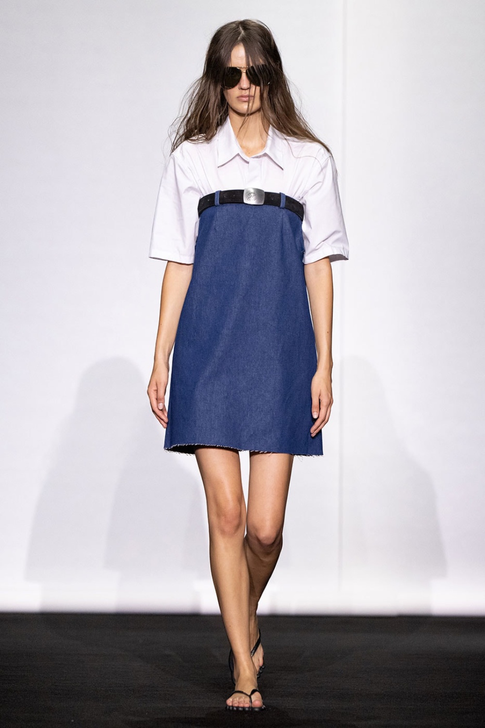 MM6 Maison Margiela hibrida el armario clásico para SS27