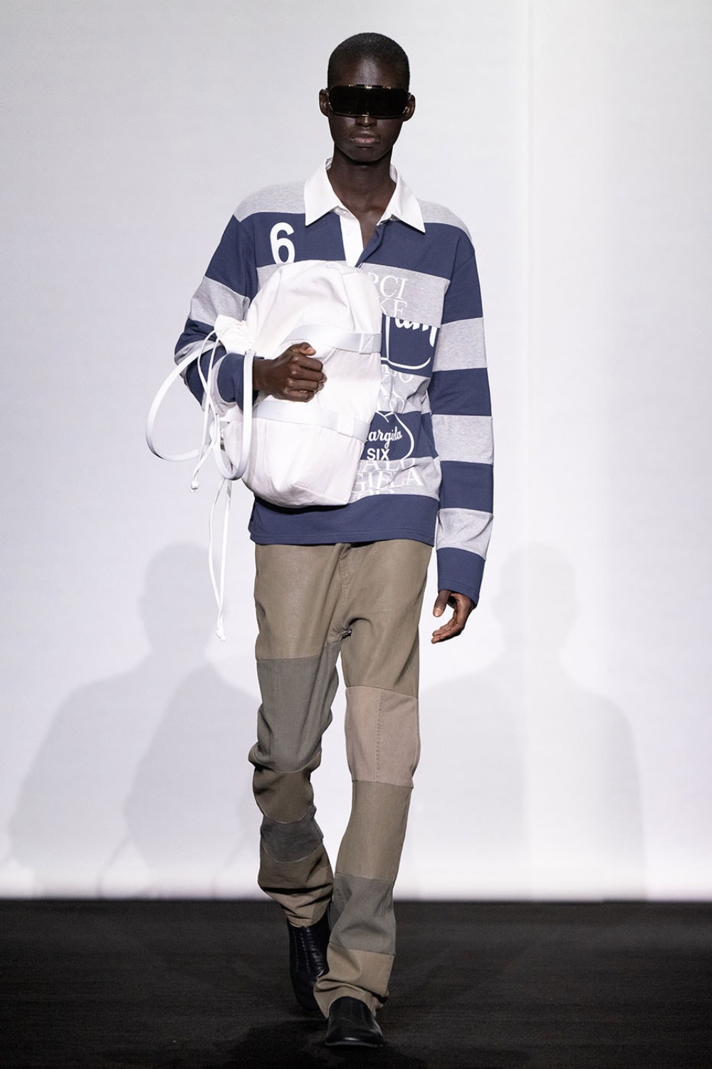 MM6 Maison Margiela hibrida el armario clásico para SS27