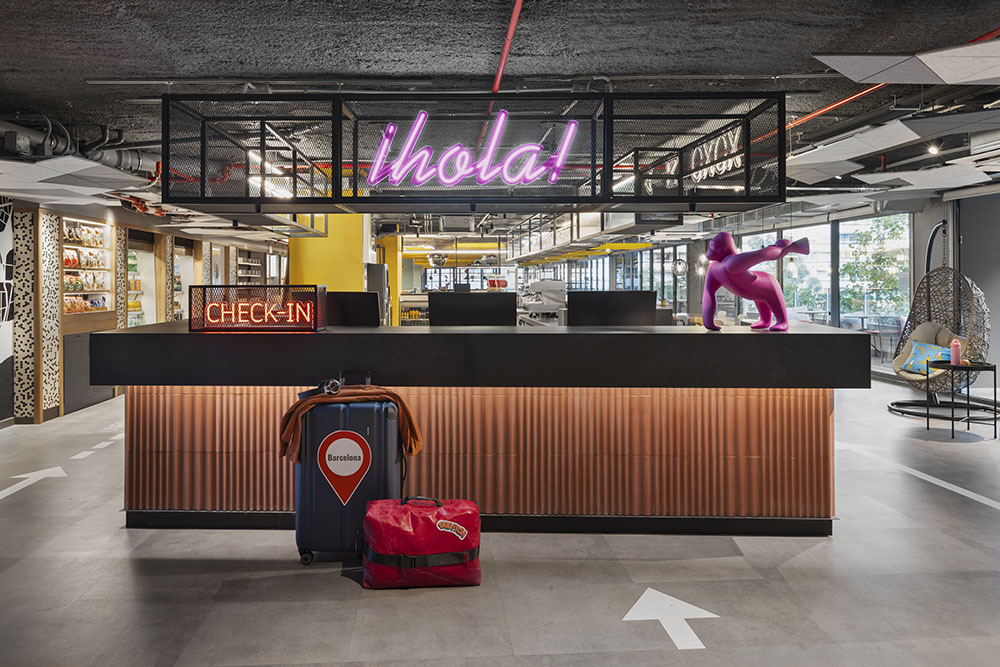 Moxy Barcelona, hotel para dormir, comer, trabajar y jugar