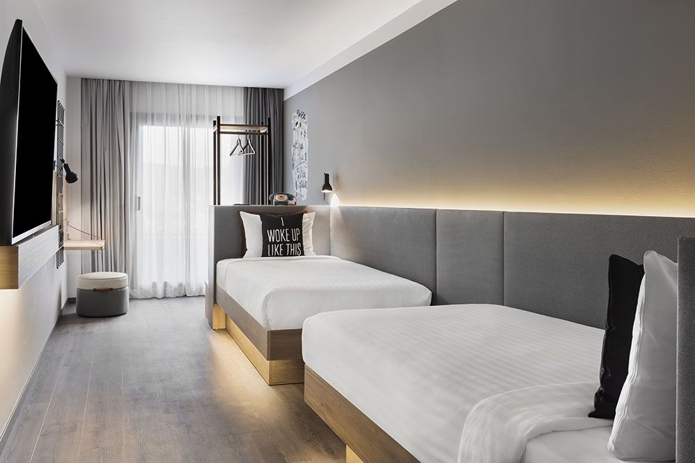Moxy Barcelona, hotel para dormir, comer, trabajar y jugar