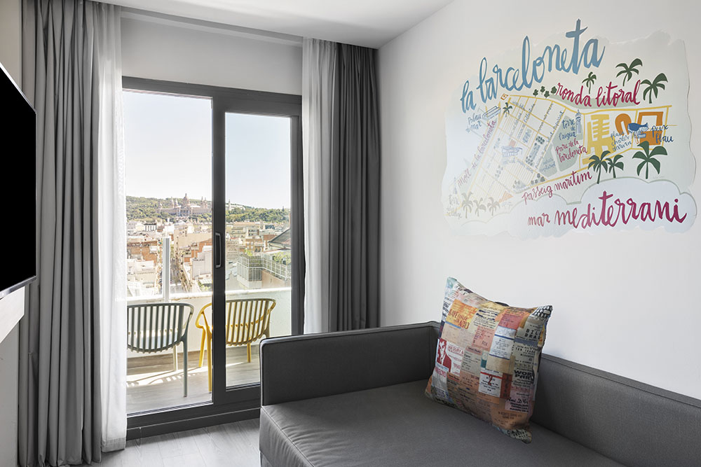Moxy Barcelona, hotel para dormir, comer, trabajar y jugar