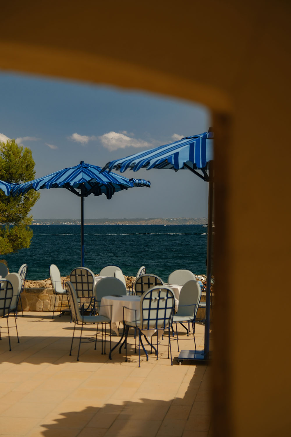 Oyster Bar frente al Mediterráneo en Hospes Maricel & Spa