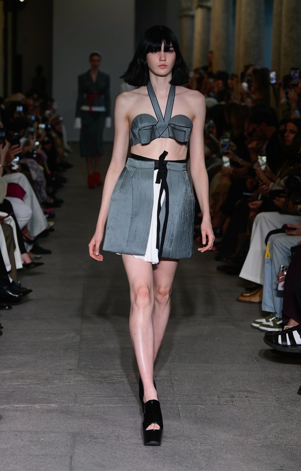 Aquilano Rimondi SS27: la geometría como lenguaje estético