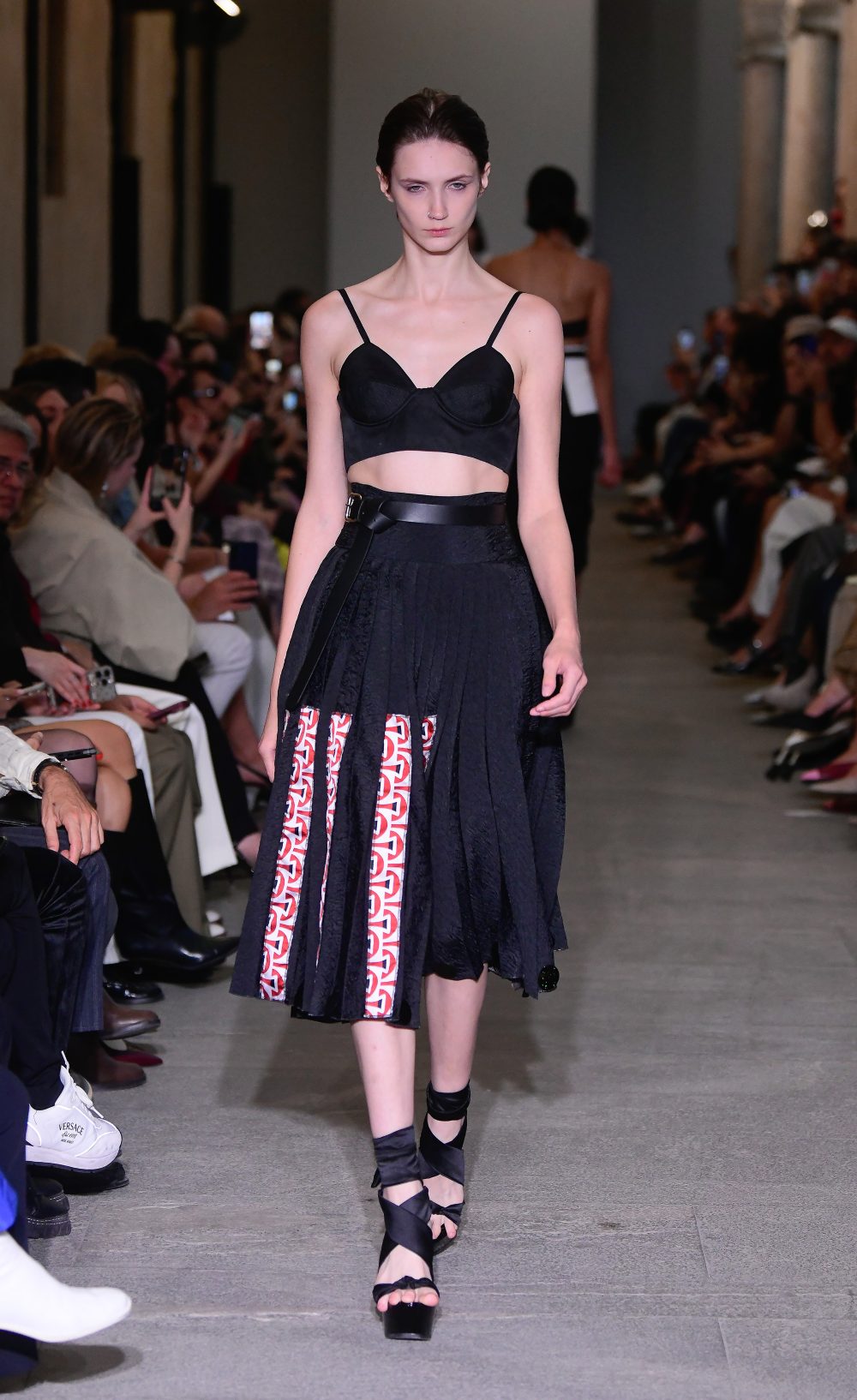 Aquilano Rimondi SS27: la geometría como lenguaje estético