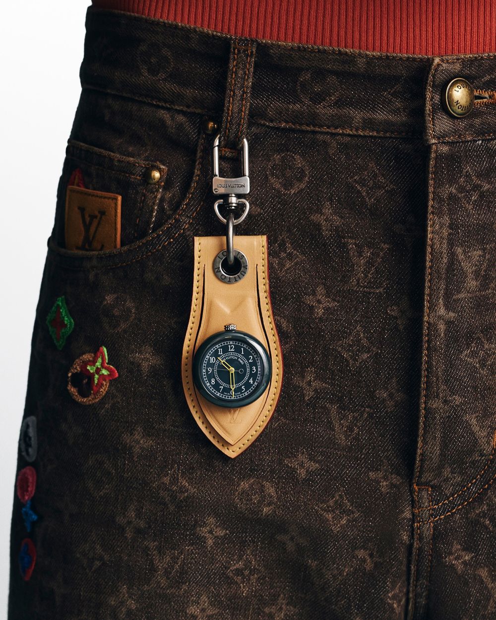 Louis Vuitton reimagina su icónico Monterey en cerámica