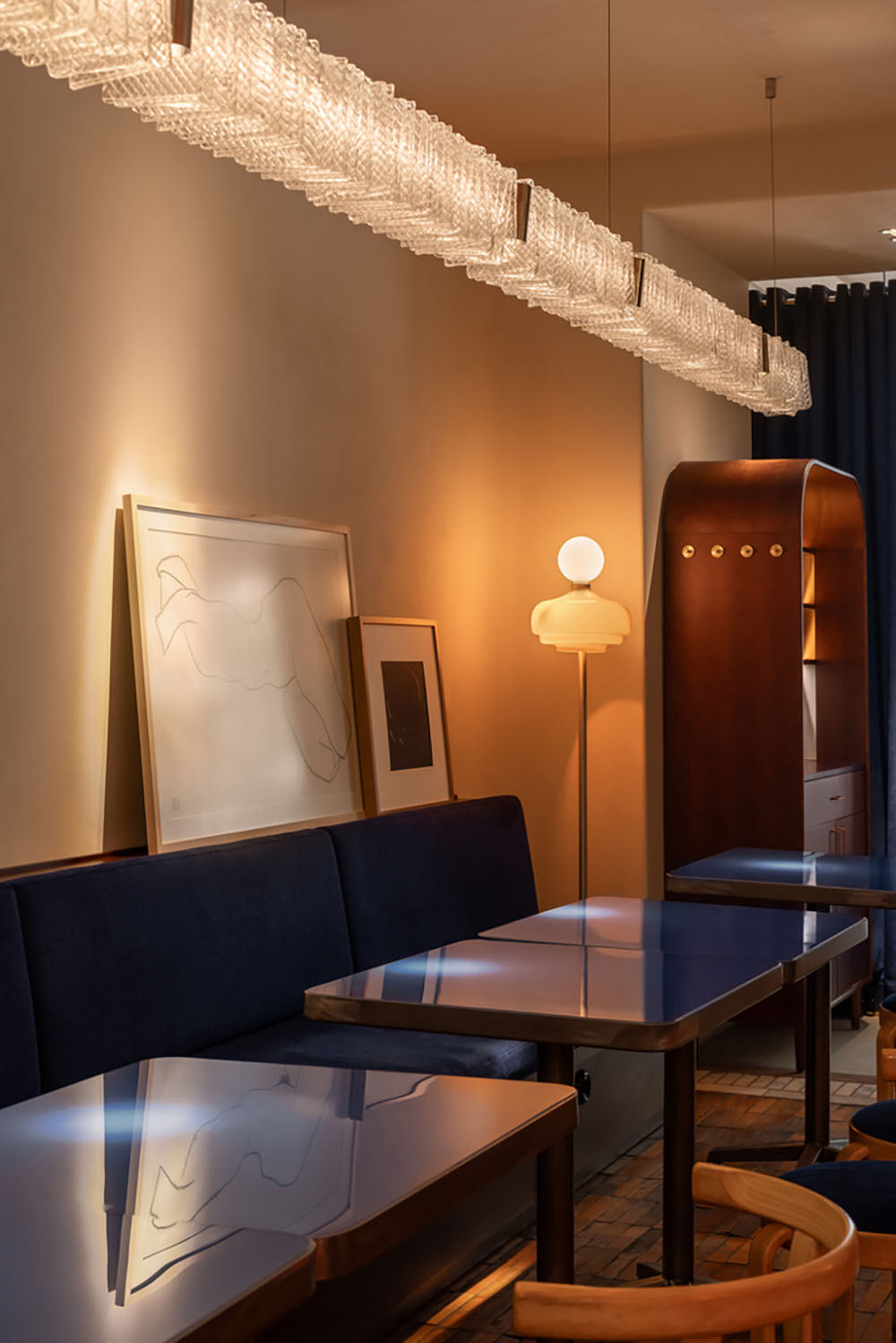 Un café ideado al detalle por Roman Shpelyk y Andriy Lutsa