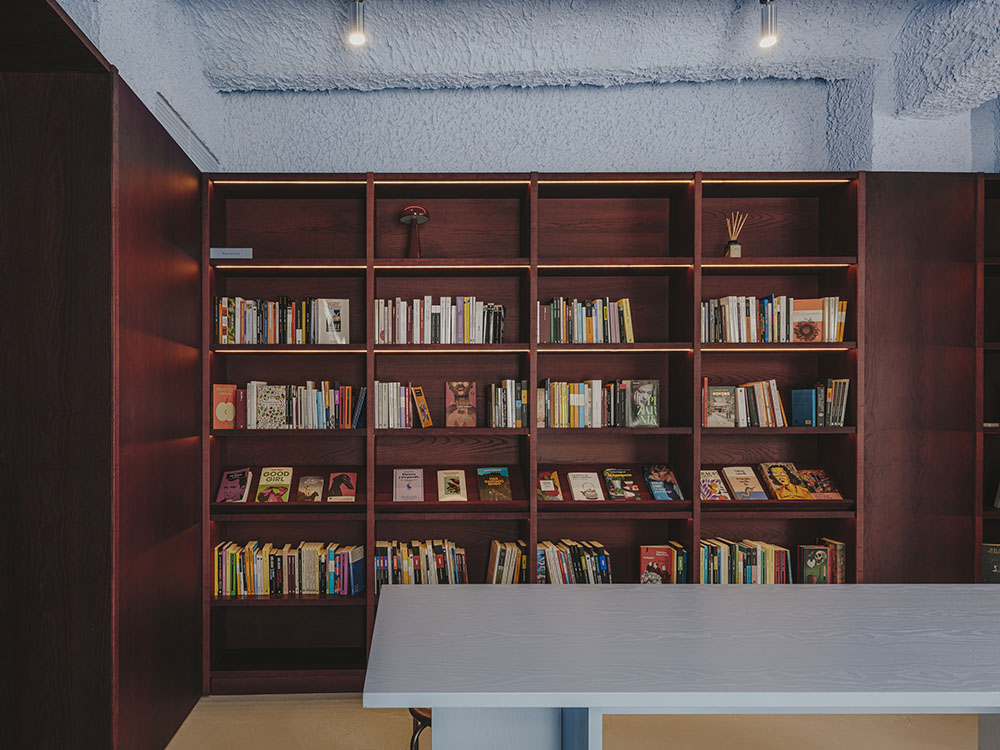 SahuquillodeArriba idea Chiquita: mitad café, mitad libros