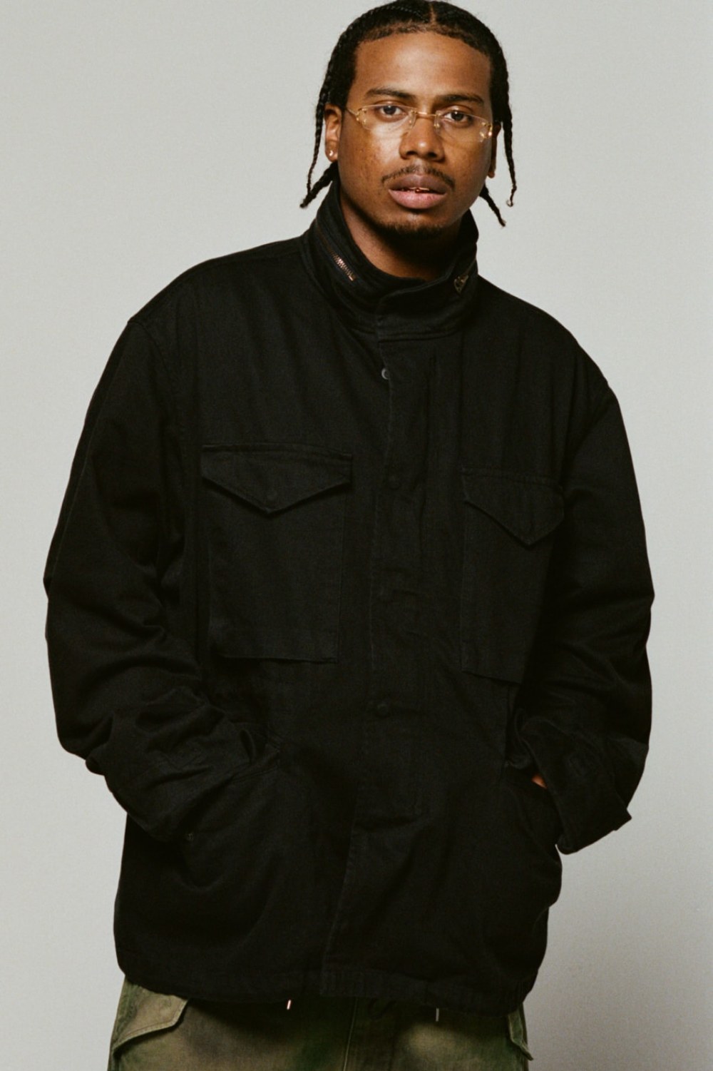A. Presse inyecta su minimalismo al streetwear de Supreme