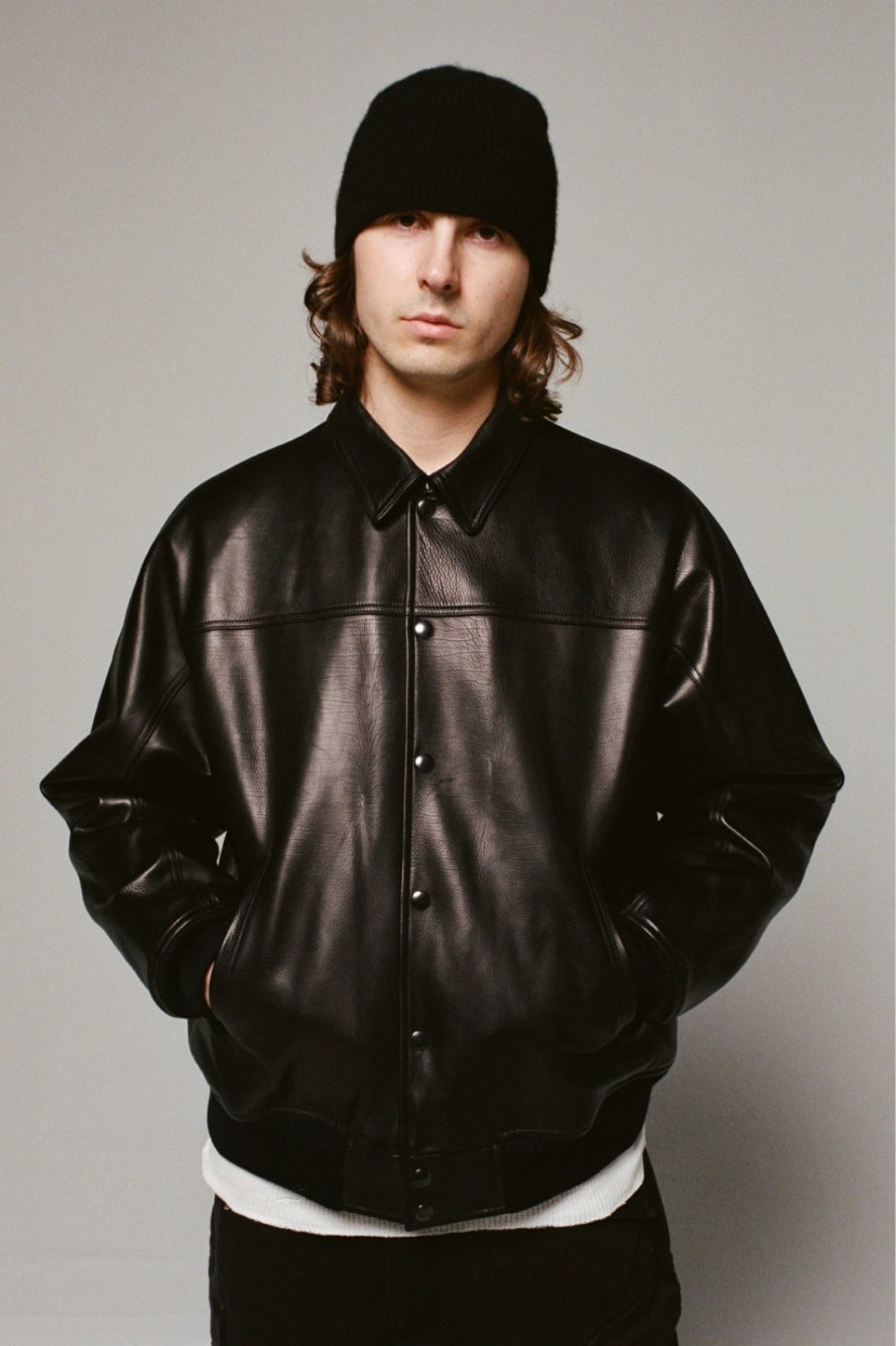 A. Presse inyecta su minimalismo al streetwear de Supreme