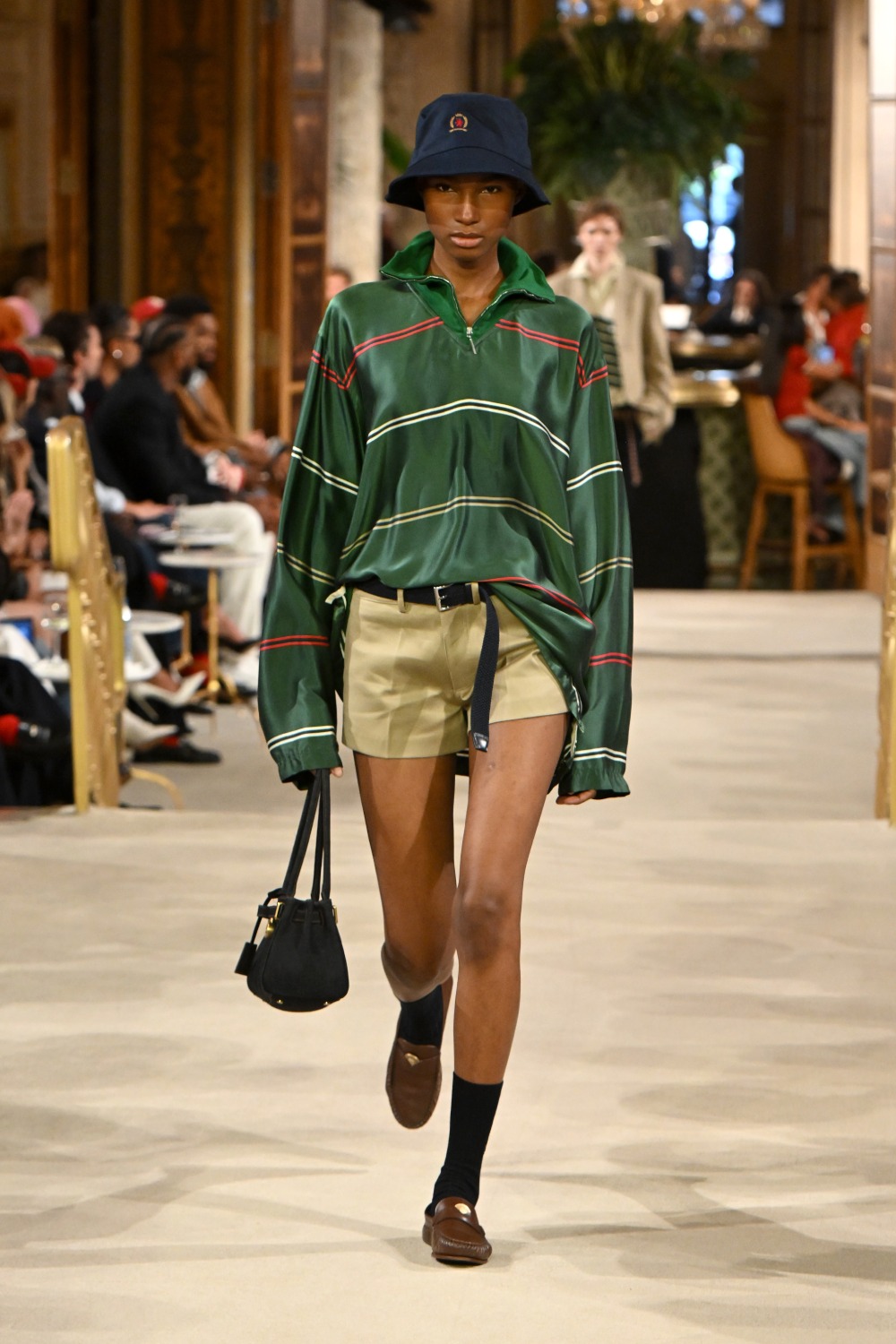 Tommy asienta las bases del futuro de lo preppy con SS27