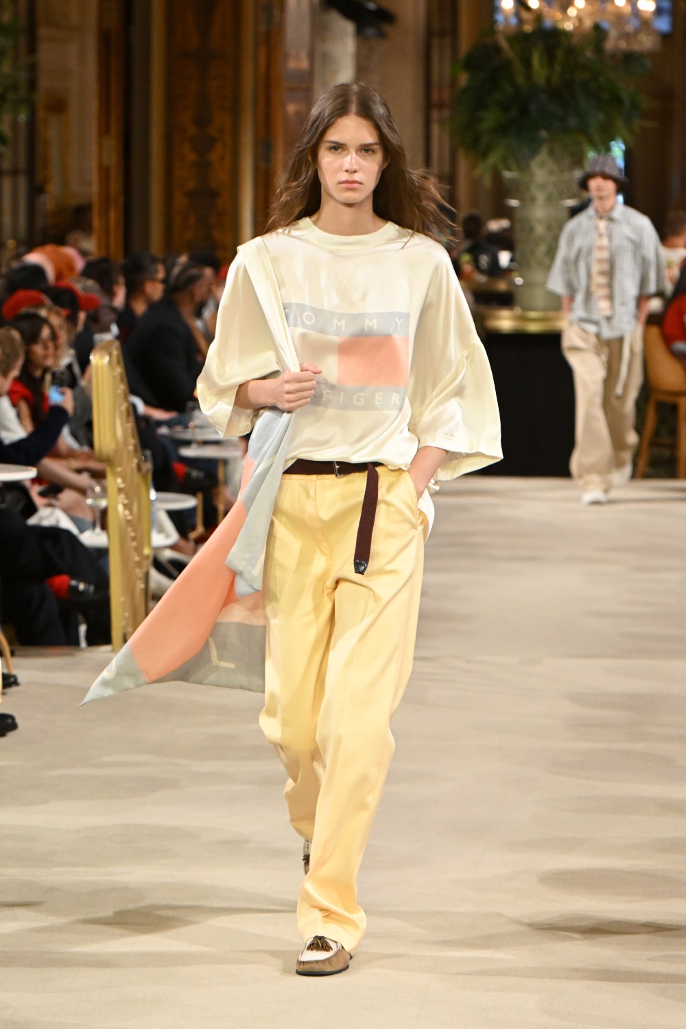 Tommy asienta las bases del futuro de lo preppy con SS27
