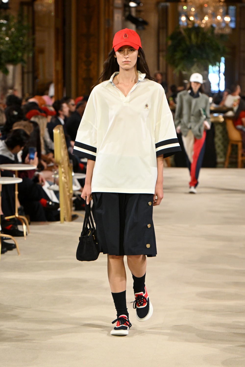 Tommy asienta las bases del futuro de lo preppy con SS27