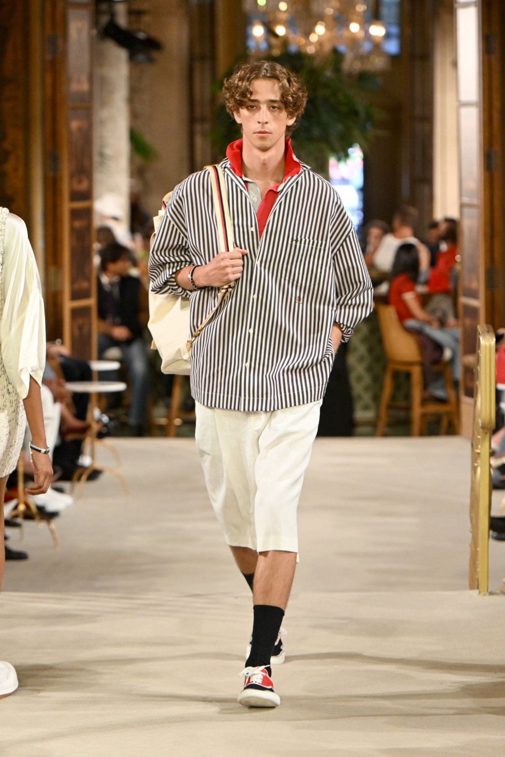 Tommy asienta las bases del futuro de lo preppy con SS27