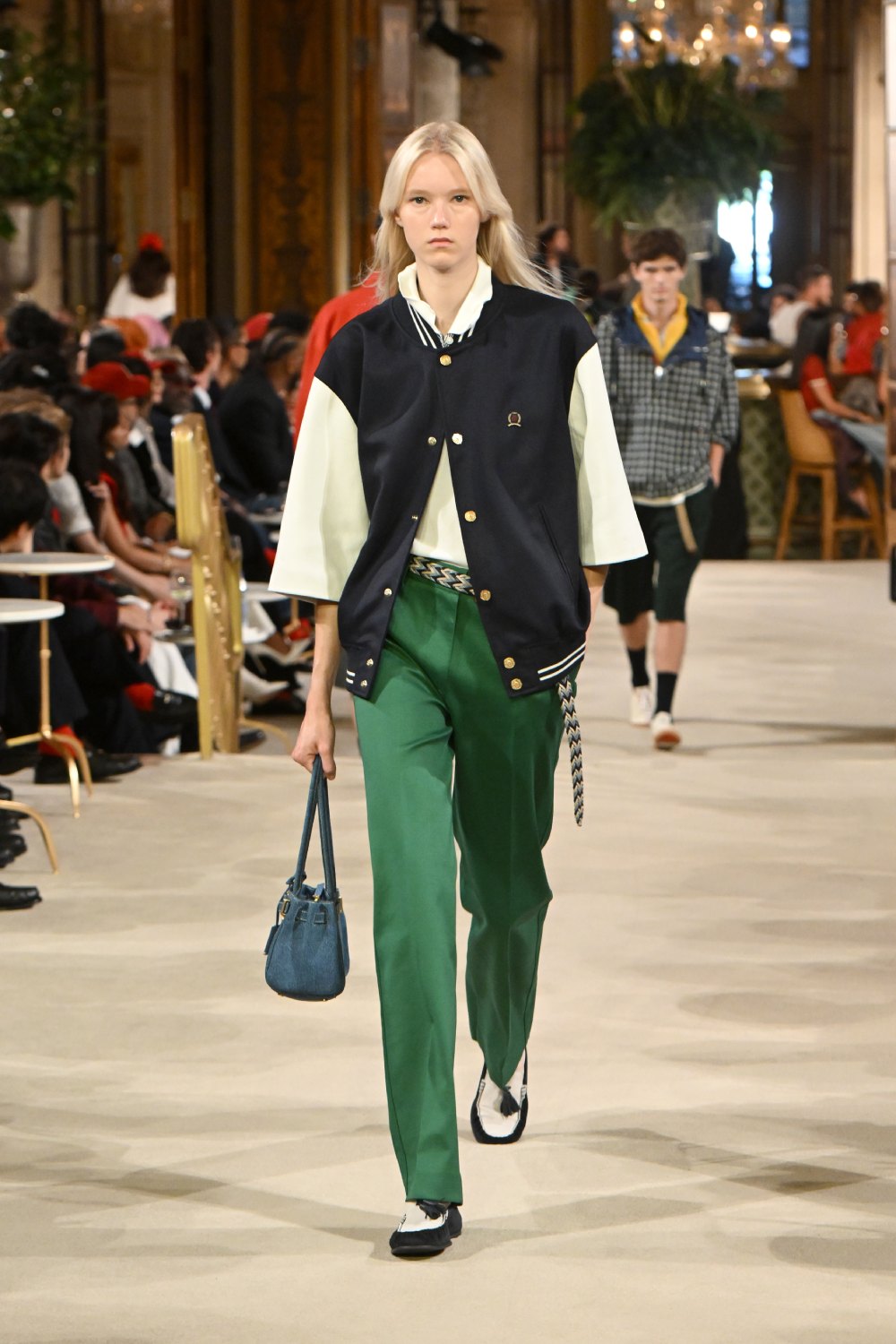 Tommy asienta las bases del futuro de lo preppy con SS27