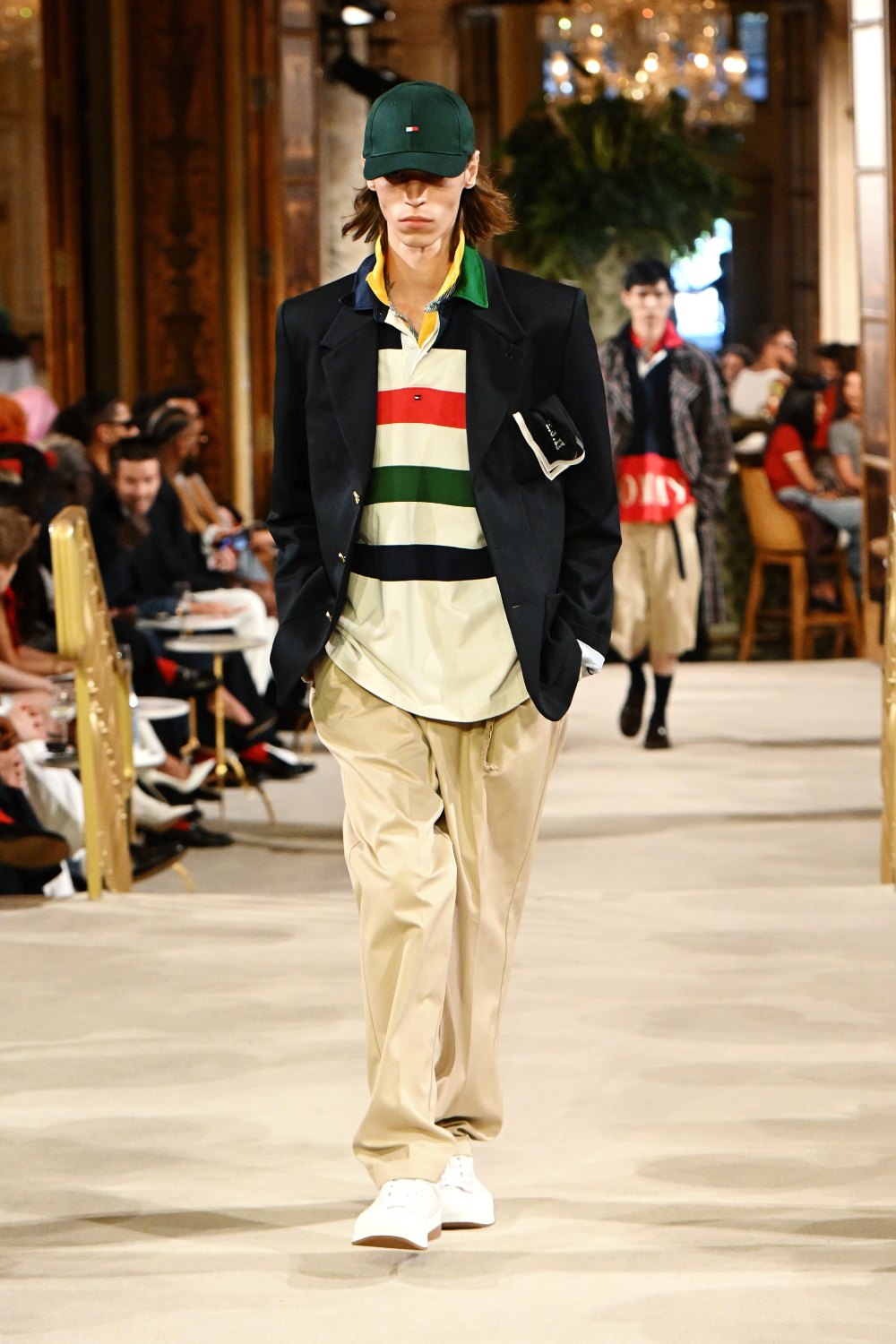 Tommy asienta las bases del futuro de lo preppy con SS27