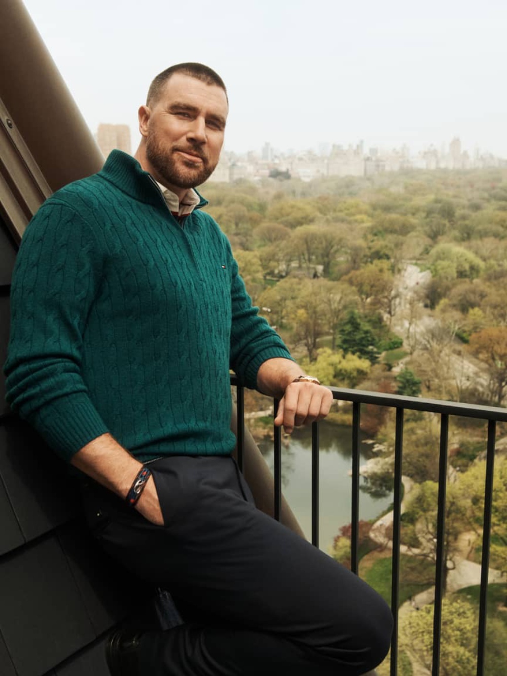 Tommy convierte a Travis Kelce en neoyorquino para FW26