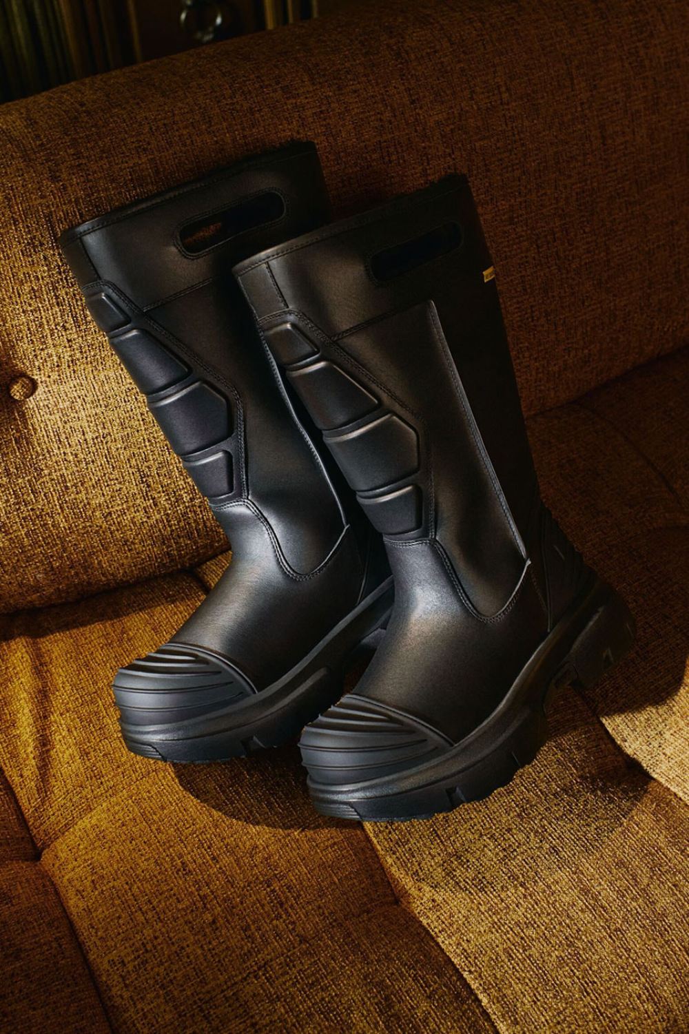 Willy Chavarria reinventa las UGG jugando con contrastes
