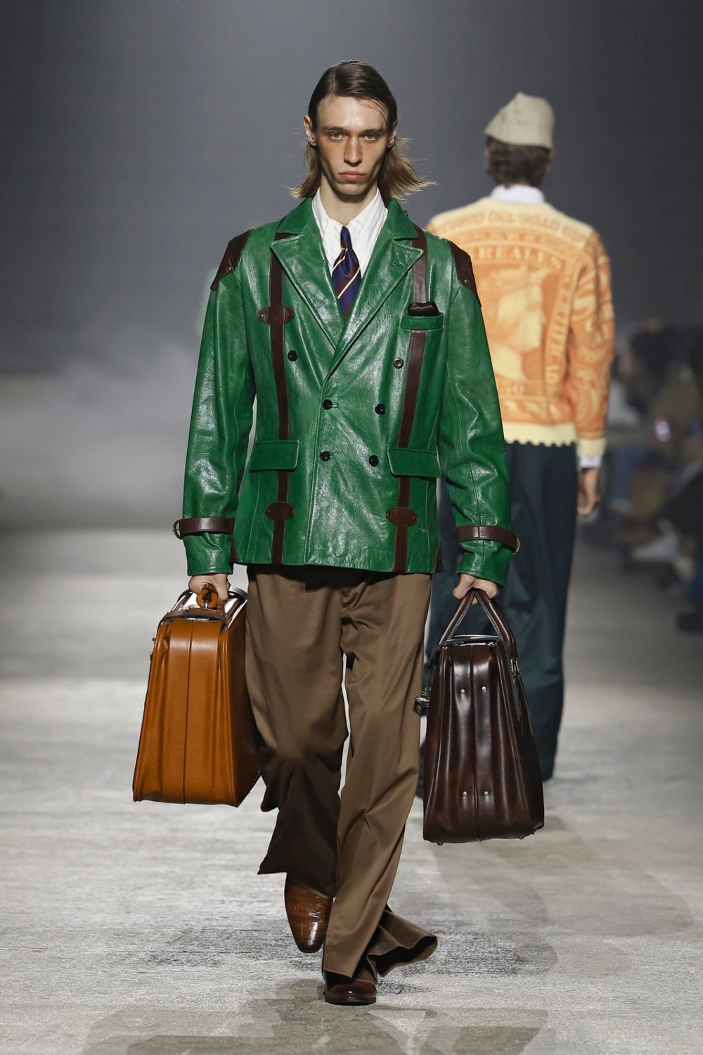 L'Amar en 080 Barcelona Fashion pinta España con sastrería