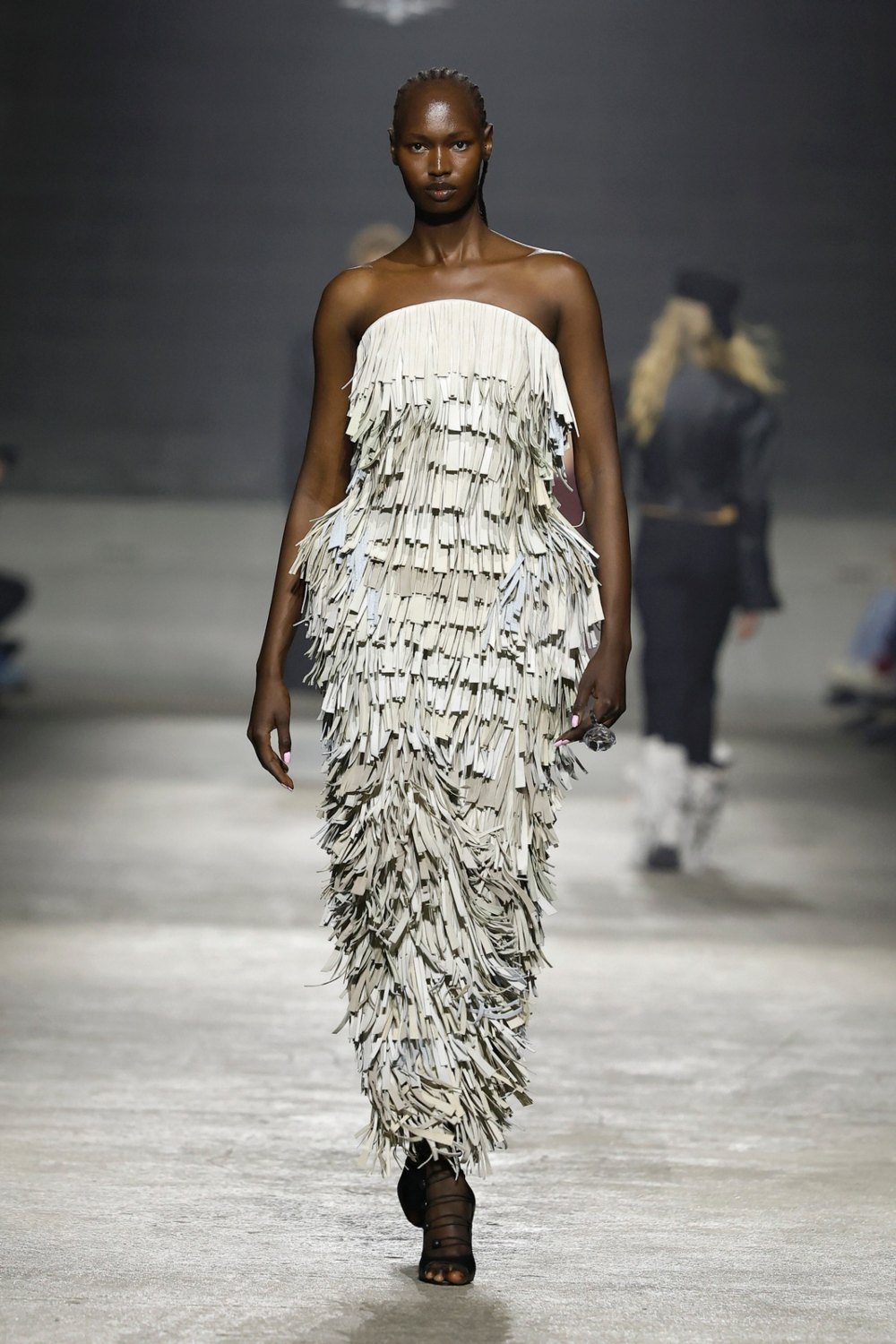 Pat Equilux en 080 BCN Fashion fija su diseño con memoria