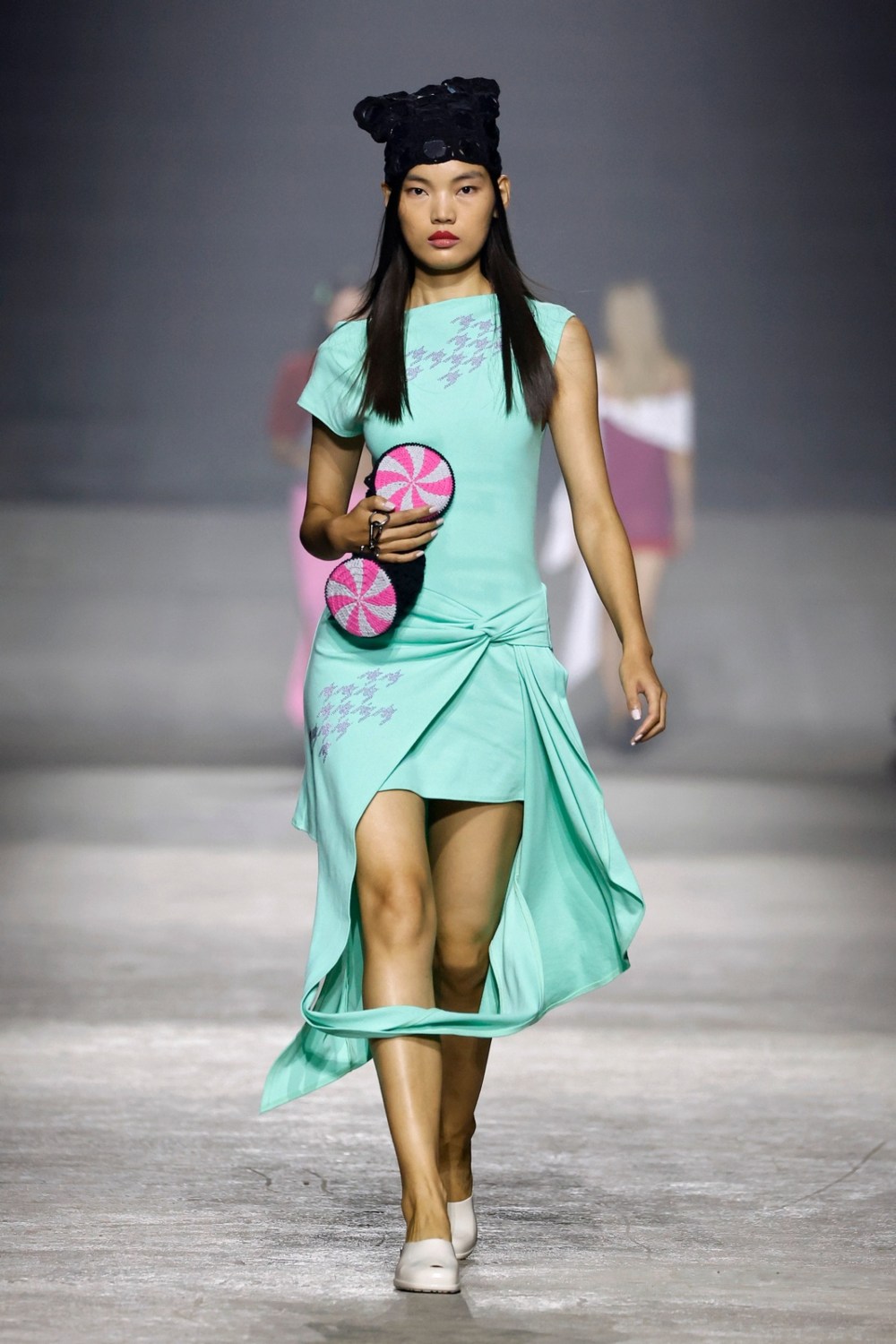 404 Studio en 080 BCN Fashion recupera libertad con crochet