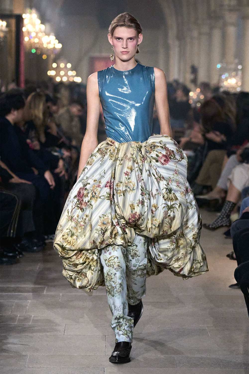Acne Studios presenta historicismo y cotidianidad para SS27
