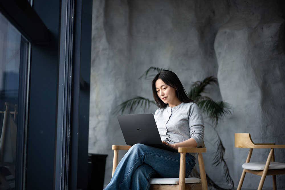 Asus ExpertBook A7: estilo y alto rendimiento profesional