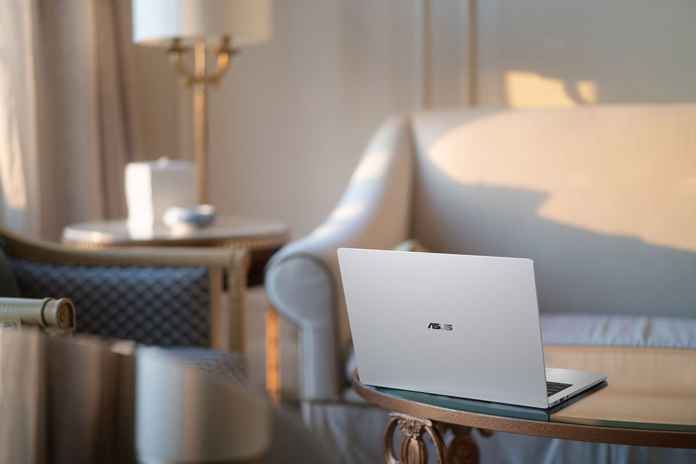 Asus ExpertBook A7: estilo y alto rendimiento profesional