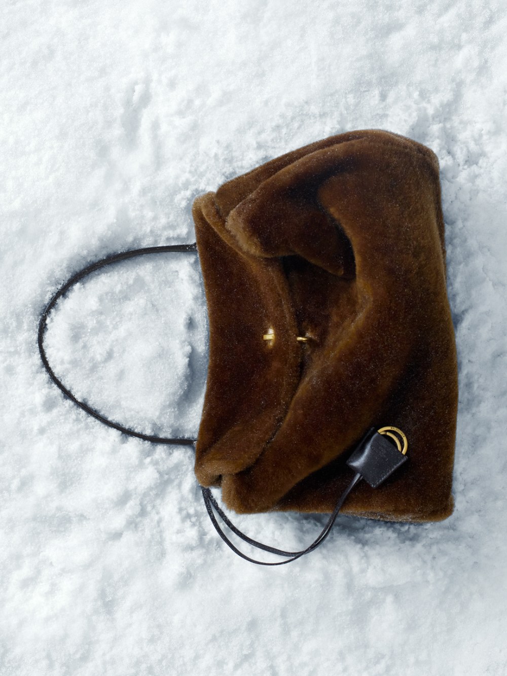Balenciaga estrena un nuevo armario deportivo para la nieve
