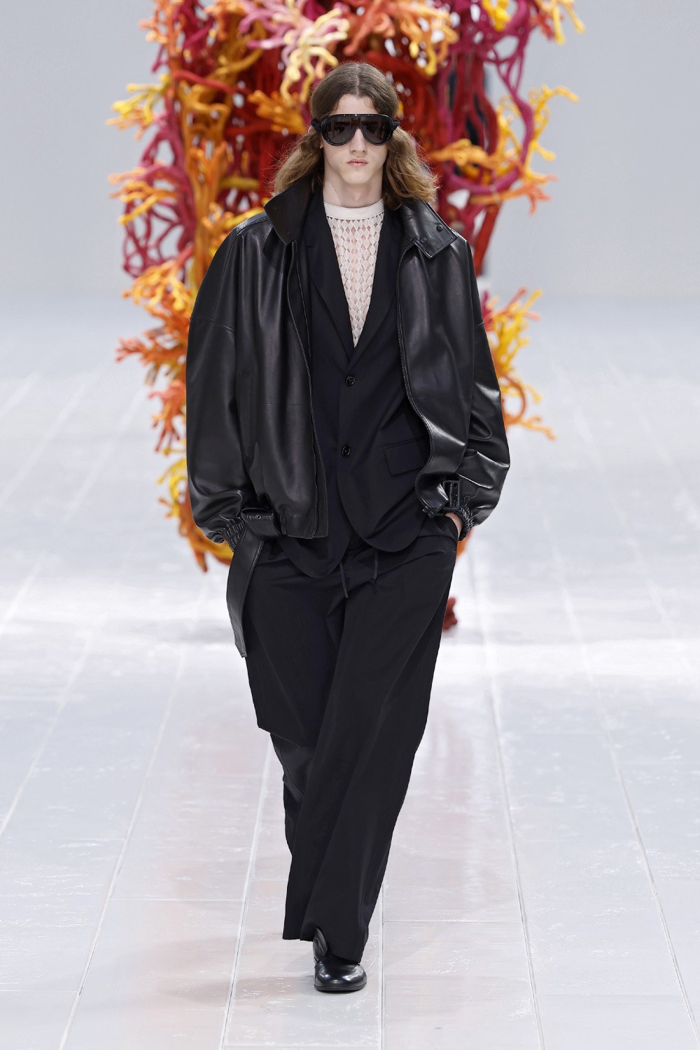 Balenciaga lleva los códigos couture al armario cotidiano