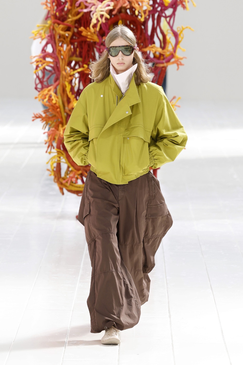 Balenciaga lleva los códigos couture al armario cotidiano