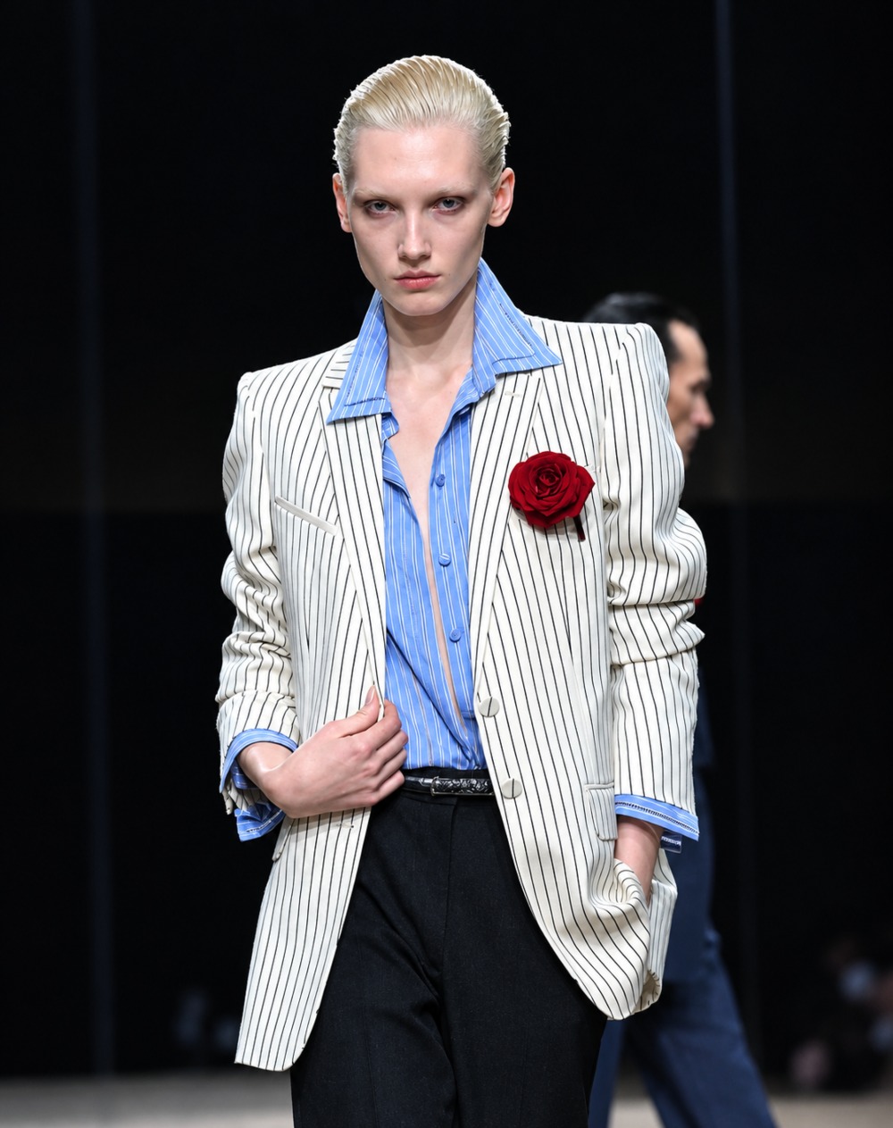 La seducción más fría llega al beauty look de Tom Ford SS27