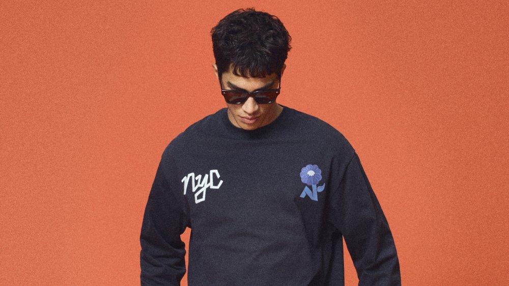 El arte de Nathan Walker llega a los esenciales de Bershka