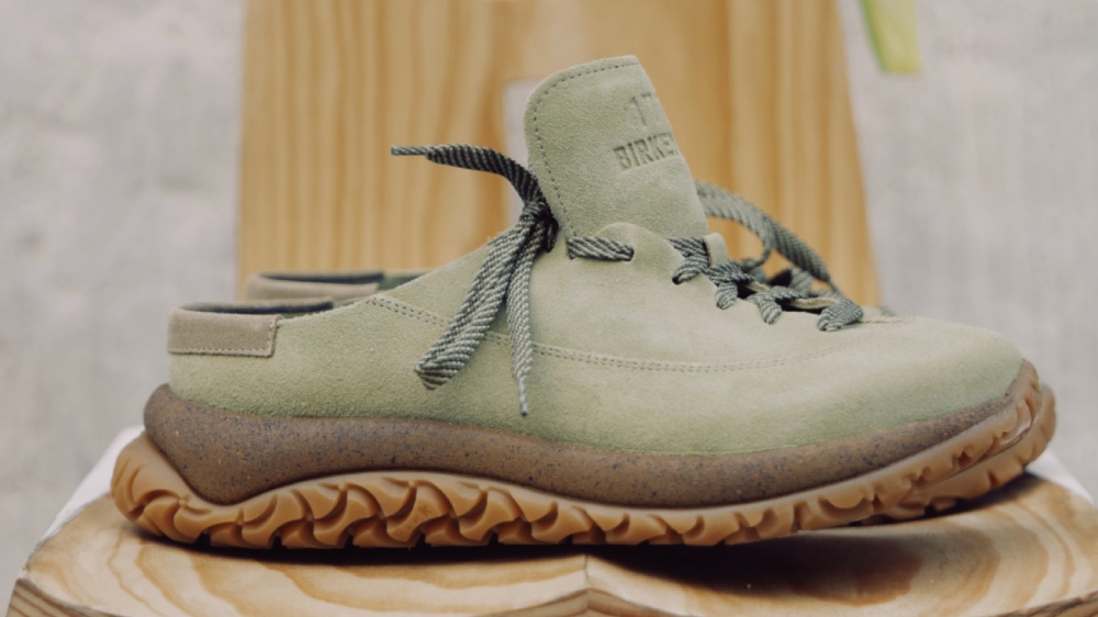 Birkenstock y Thibo Denis actualizan sus zuecos urbanos