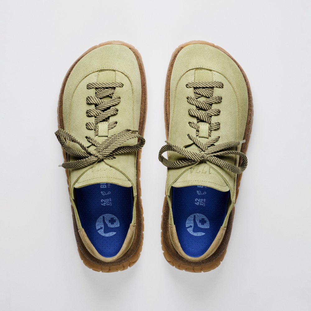 Birkenstock y Thibo Denis actualizan sus zuecos urbanos