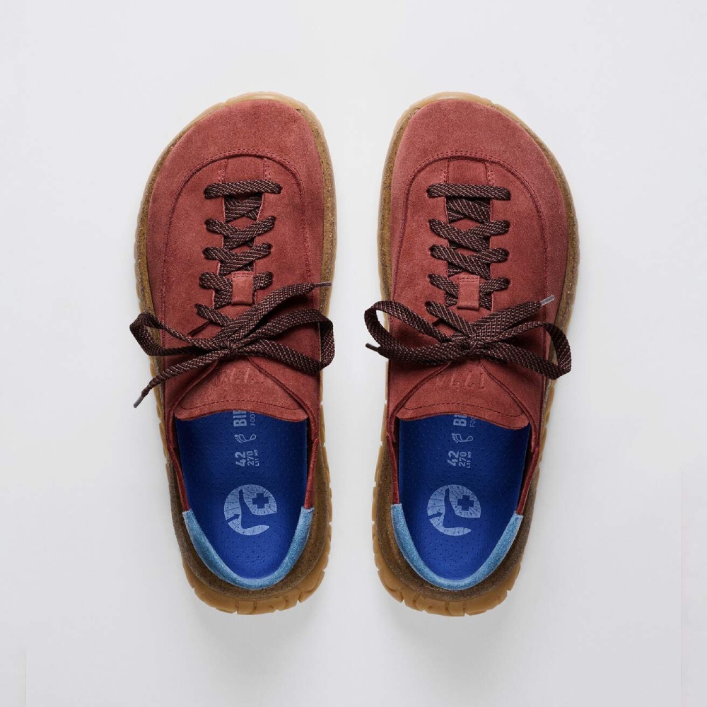 Birkenstock y Thibo Denis actualizan sus zuecos urbanos