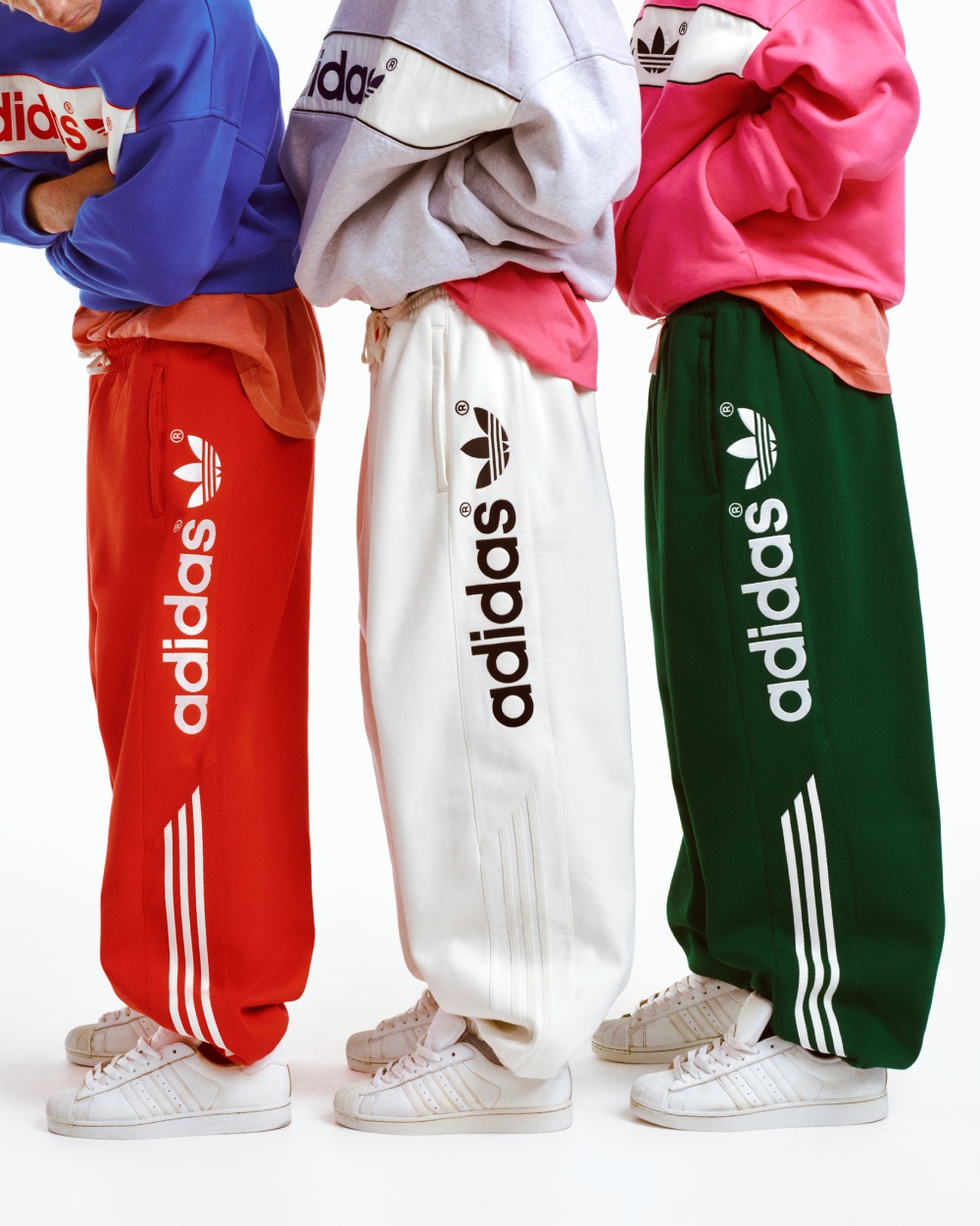 adidas reinventa su chándal oversize con un aire retro
