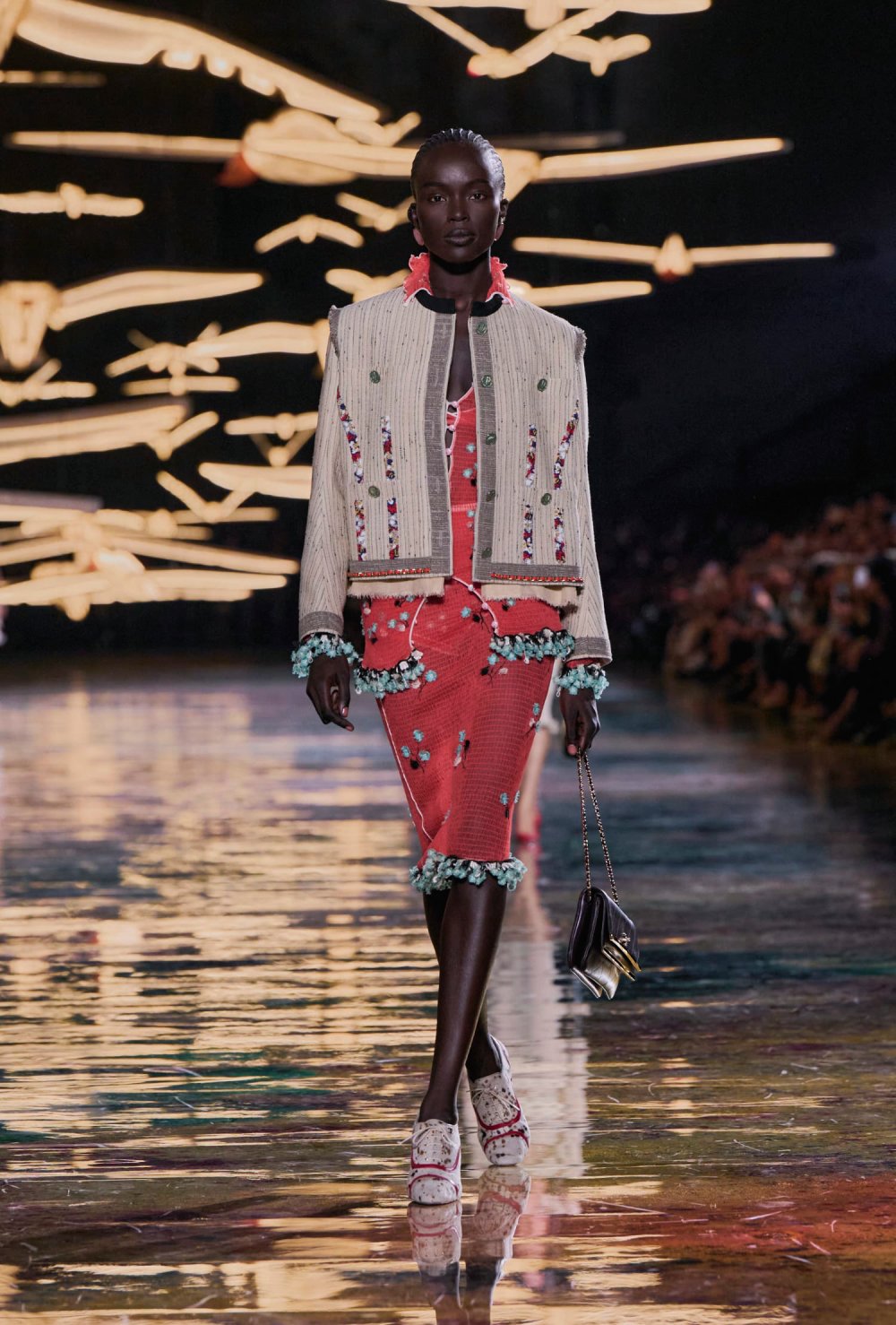 Chanel revisita y reedita sus propias eras para SS27
