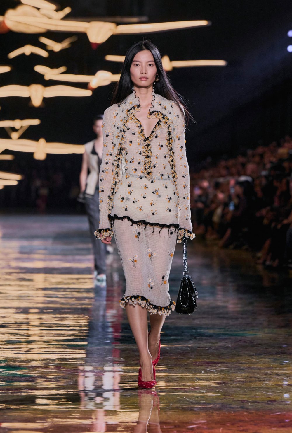 Chanel revisita y reedita sus propias eras para SS27