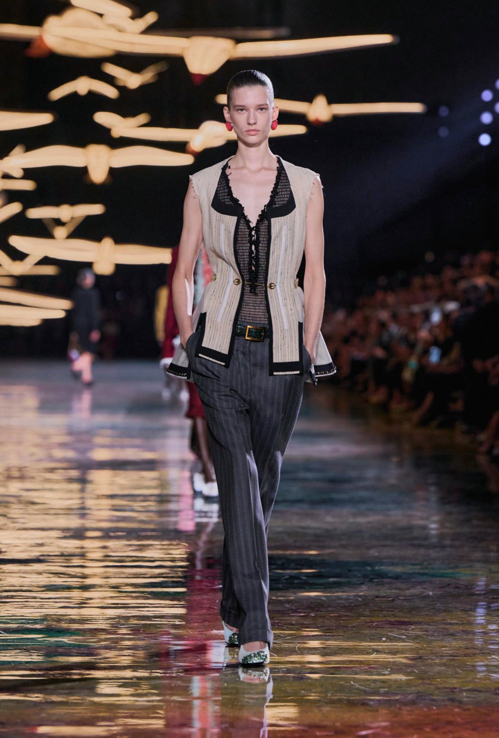 Chanel revisita y reedita sus propias eras para SS27