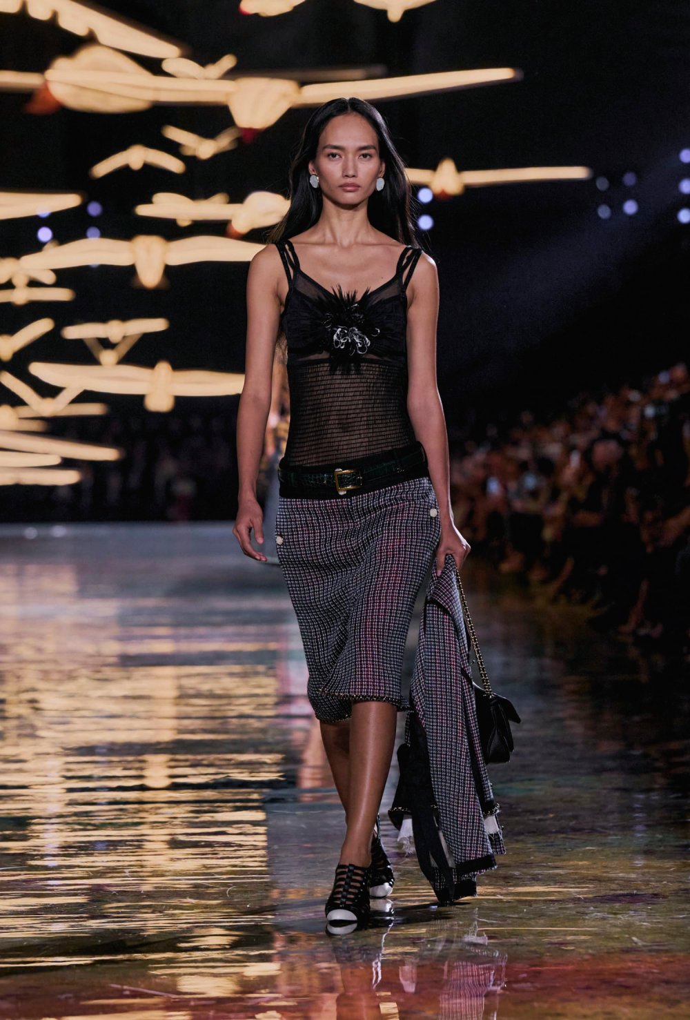 Chanel revisita y reedita sus propias eras para SS27
