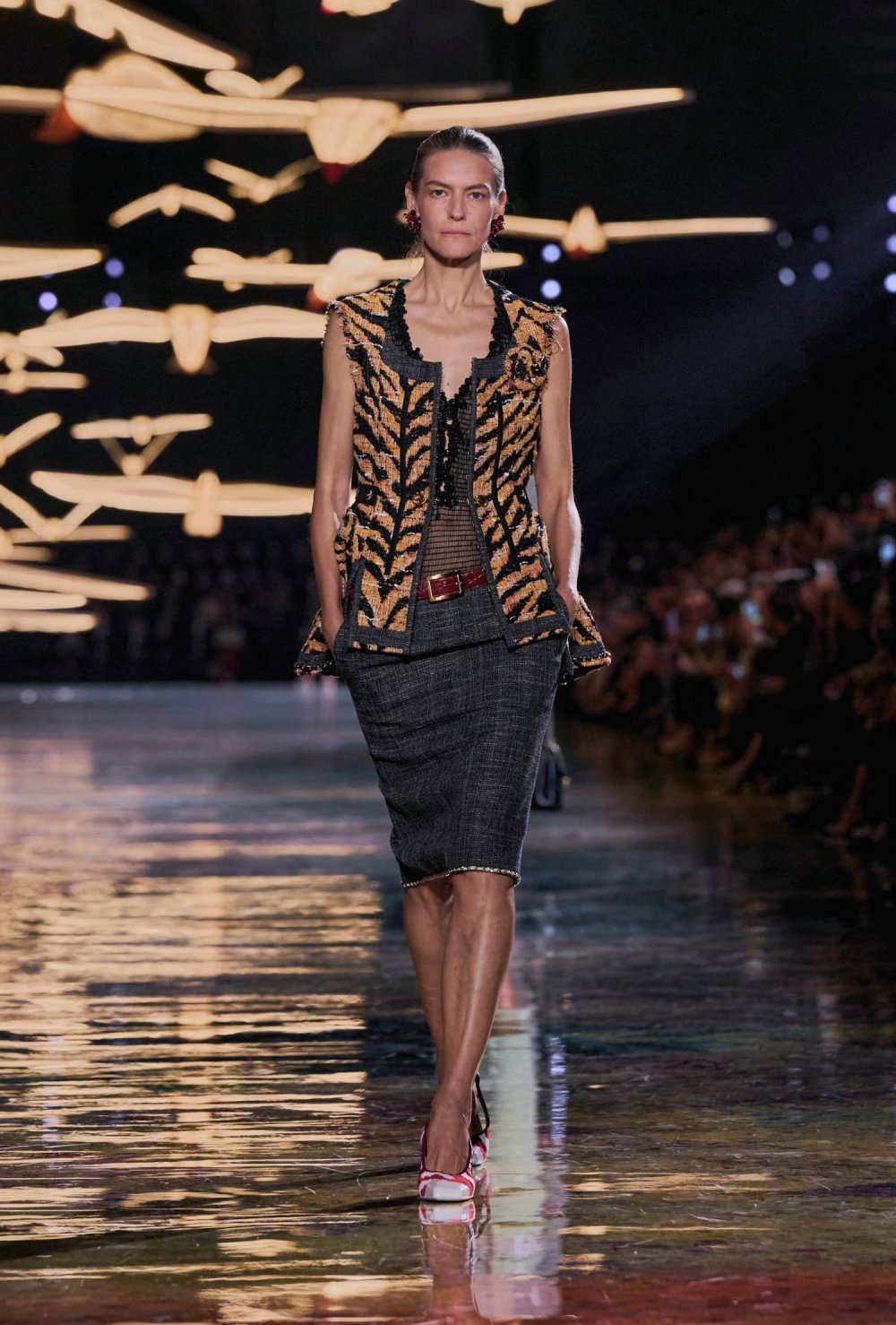 Chanel revisita y reedita sus propias eras para SS27