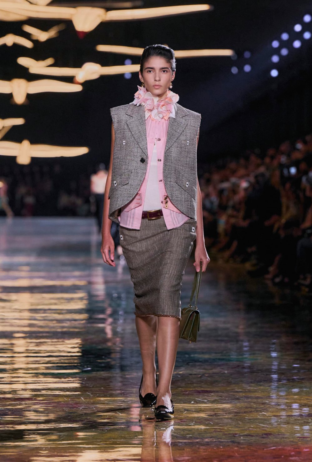 Chanel revisita y reedita sus propias eras para SS27