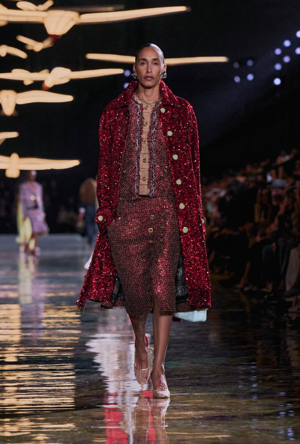 Chanel revisita y reedita sus propias eras para SS27