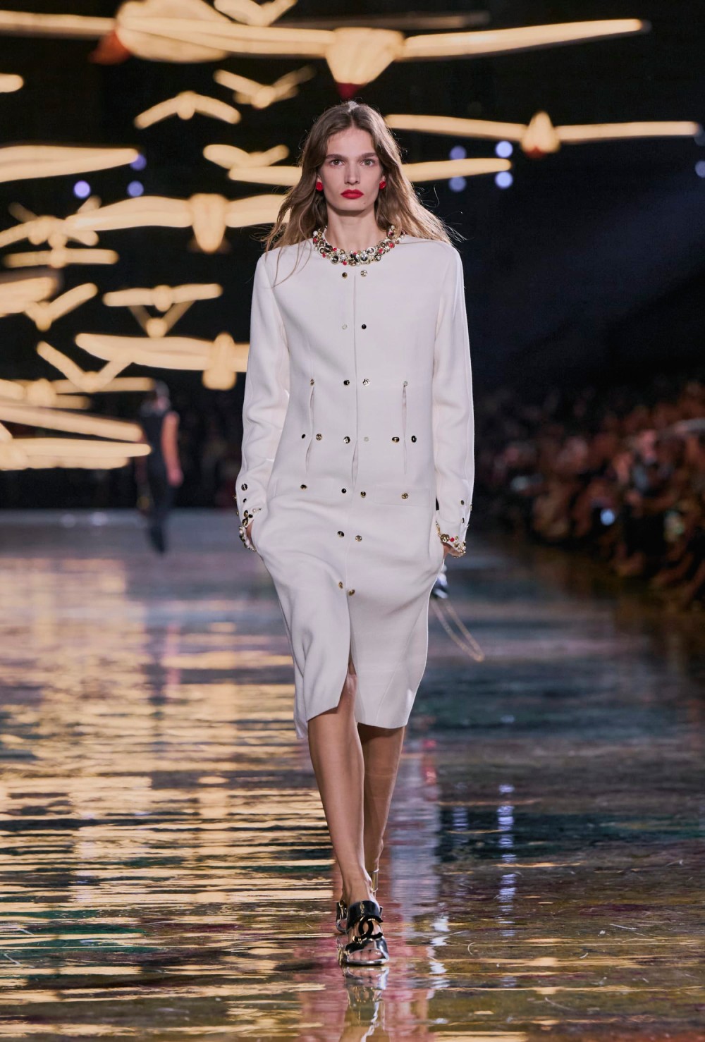 Chanel revisita y reedita sus propias eras para SS27