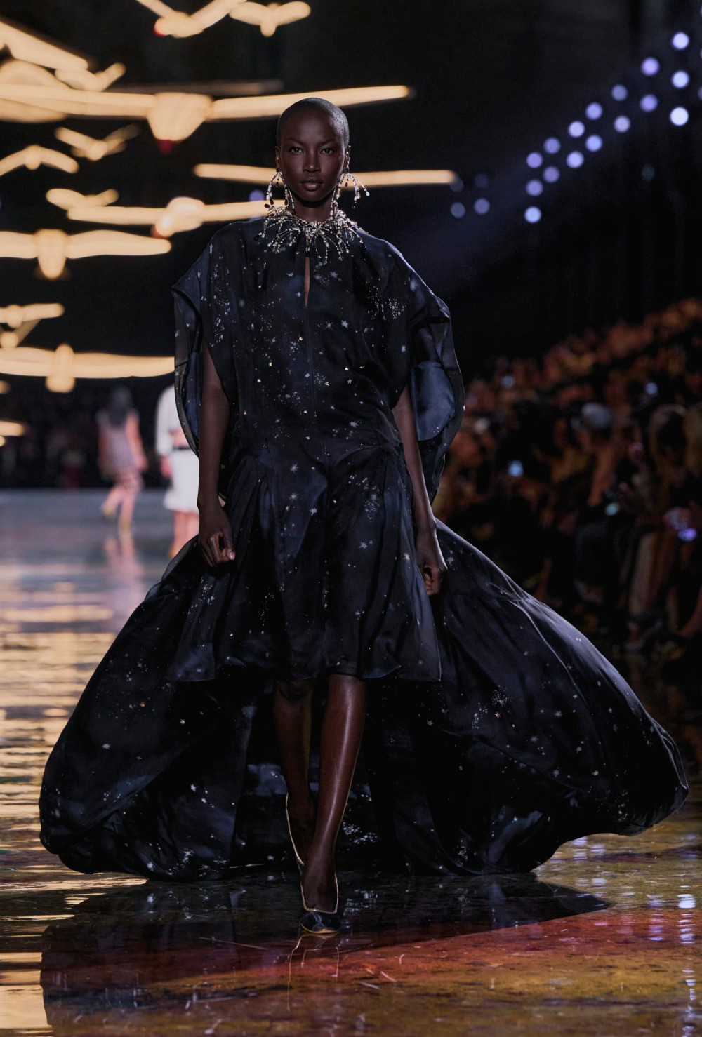 Chanel revisita y reedita sus propias eras para SS27