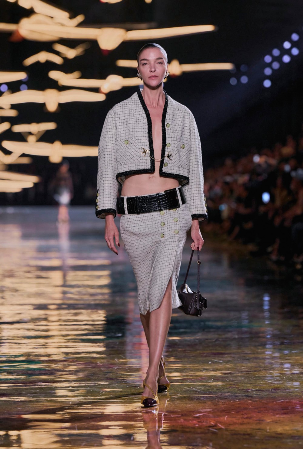 Chanel revisita y reedita sus propias eras para SS27