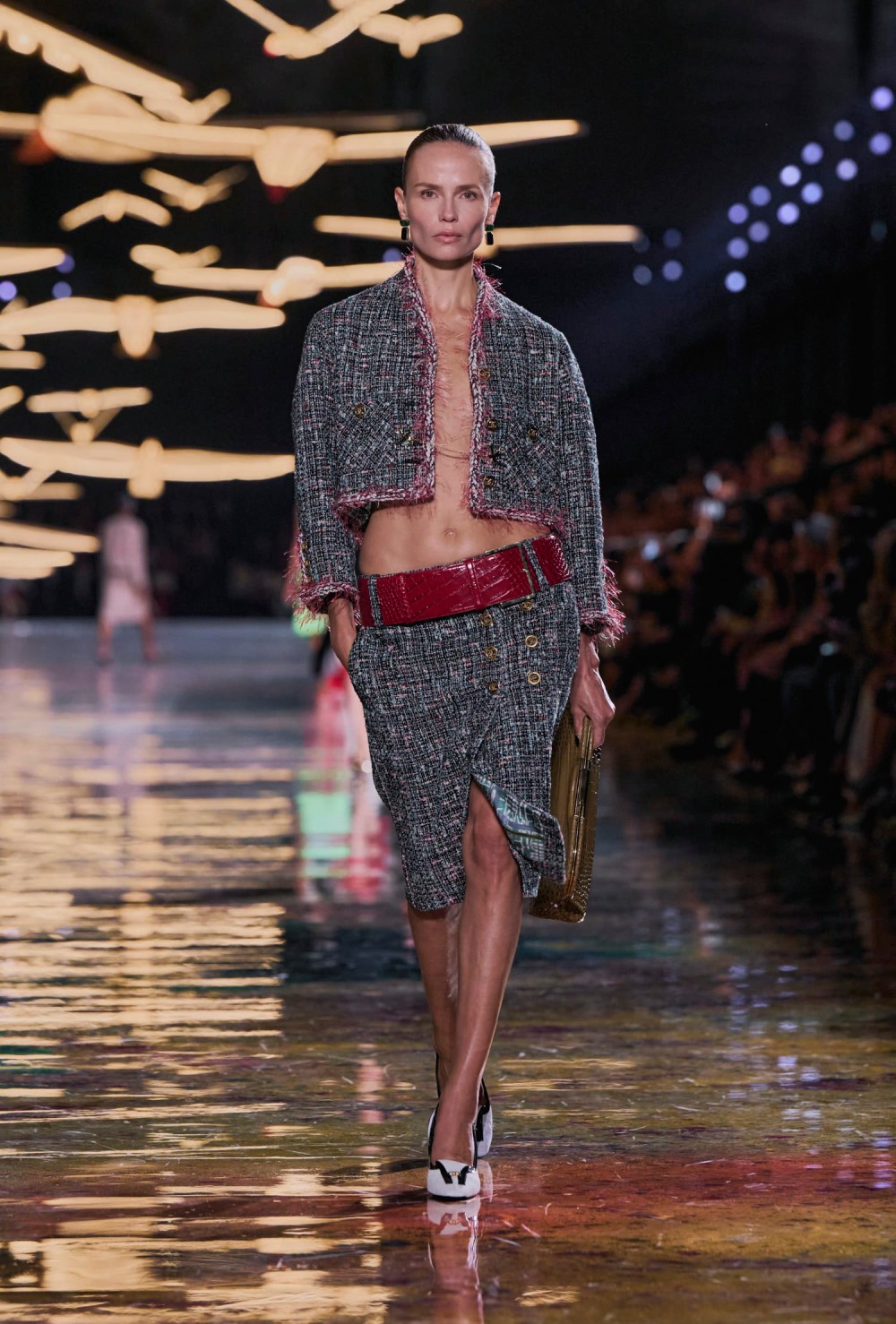Chanel revisita y reedita sus propias eras para SS27