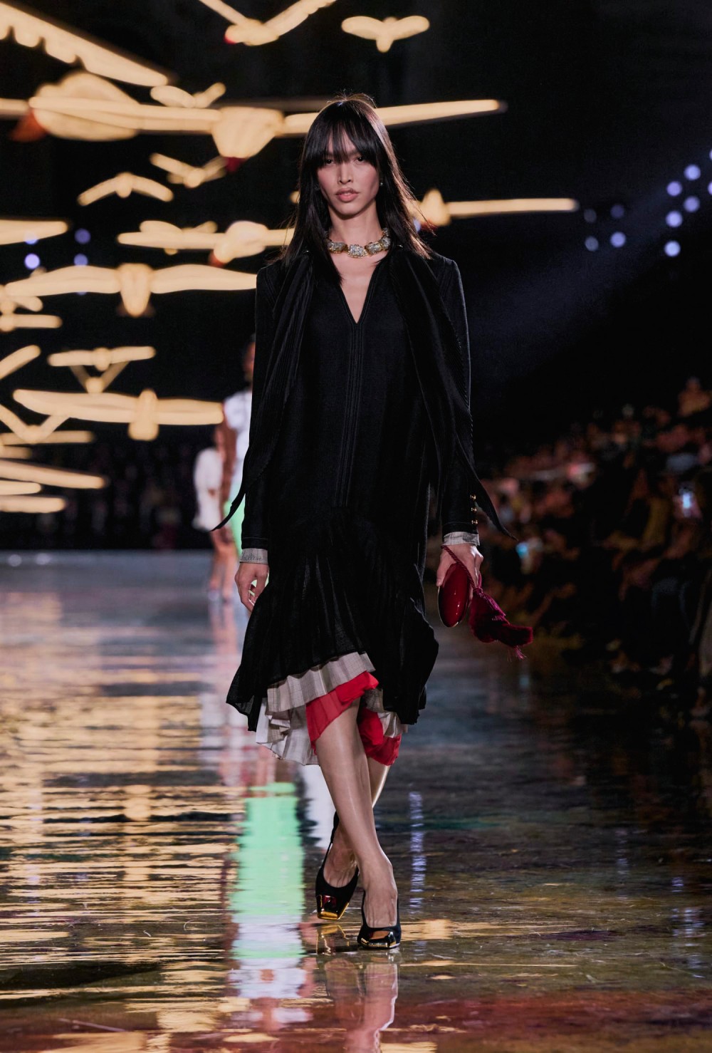 Chanel revisita y reedita sus propias eras para SS27
