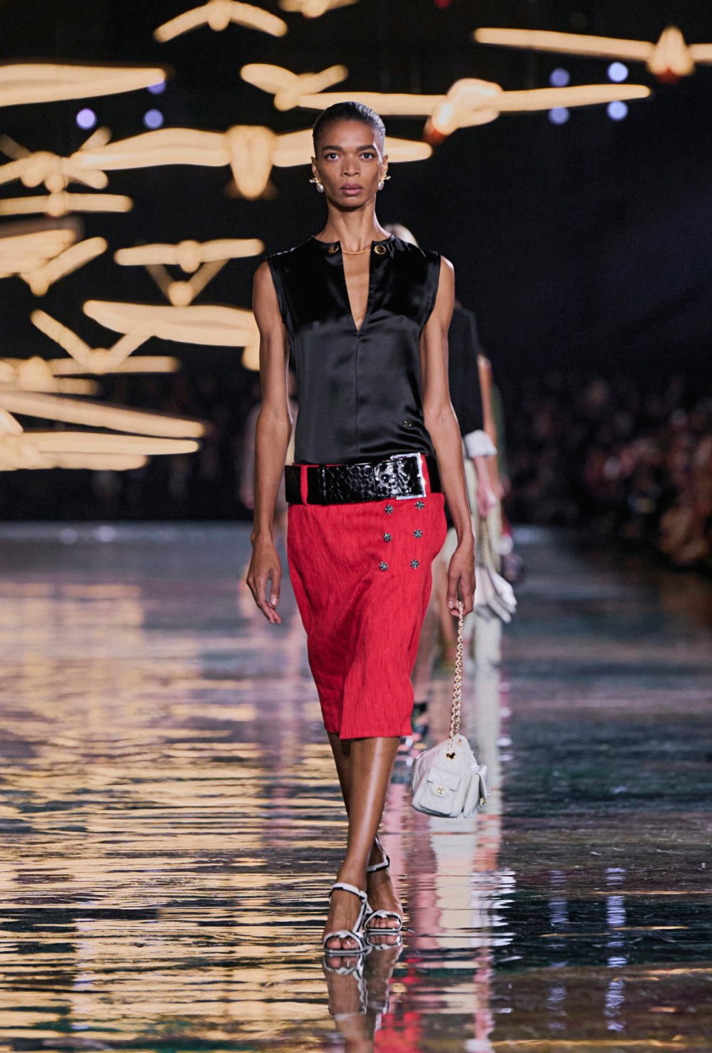 Chanel revisita y reedita sus propias eras para SS27